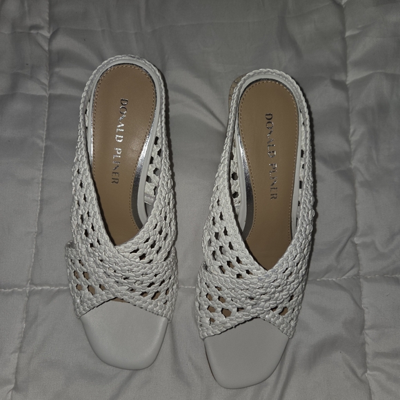 Donald J. Pliner White Women's Shoes - Picture 2 of 7